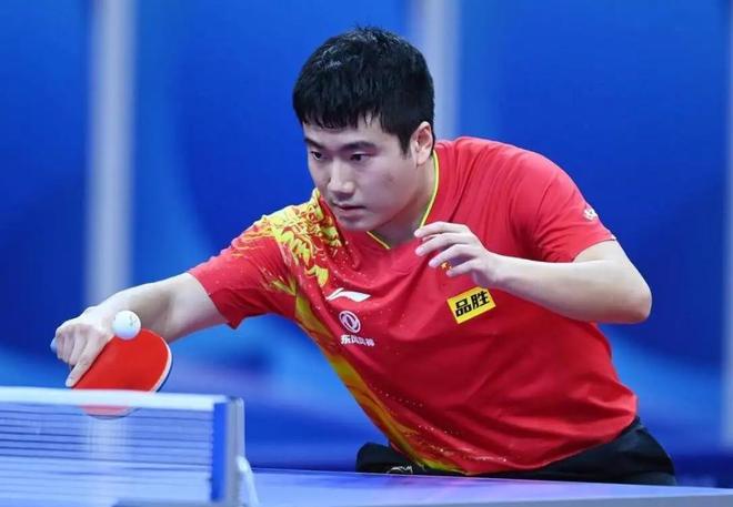 表现给人留 表现给人留