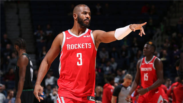 三面国旗同 三面国旗同